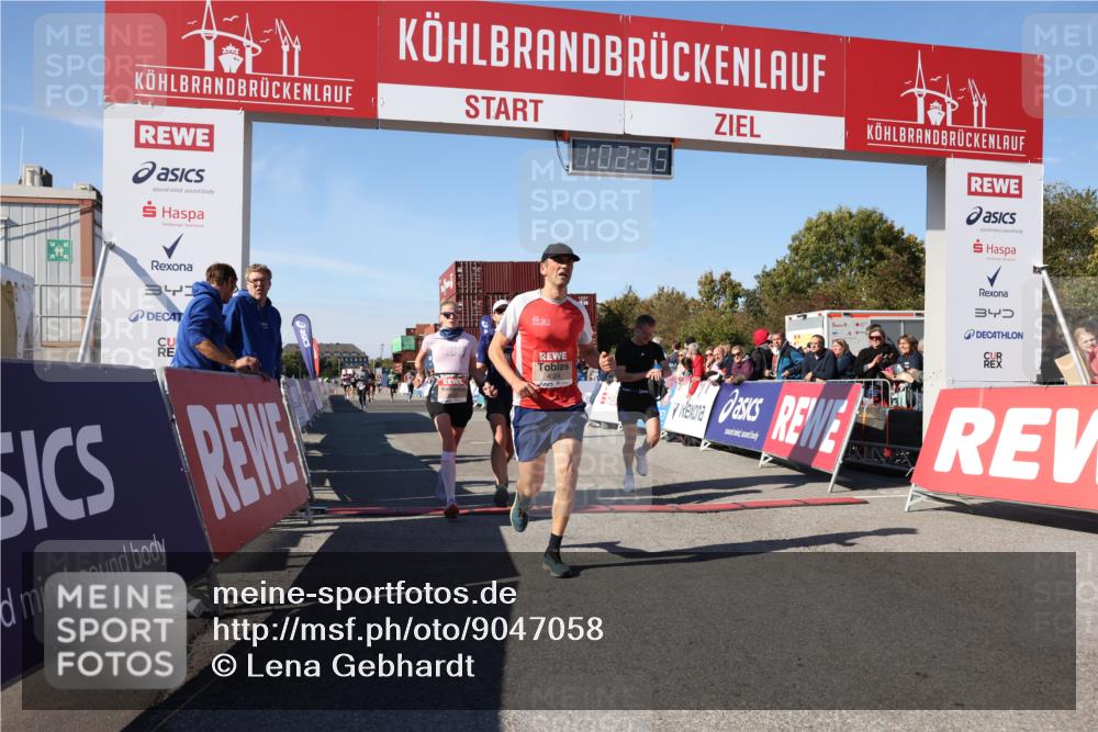 03.10.2025 - Köhlbrandbrückenlauf Lena Gebhardt http://msf.ph/oto/9047058 03.10.2025 13:02:35 Ziel 4024, 4187, 4271, 4277, 4380, 4783, 5080, 5726, 5784, 6320, 6321, 6479, 6783 meine-sportfotos.de