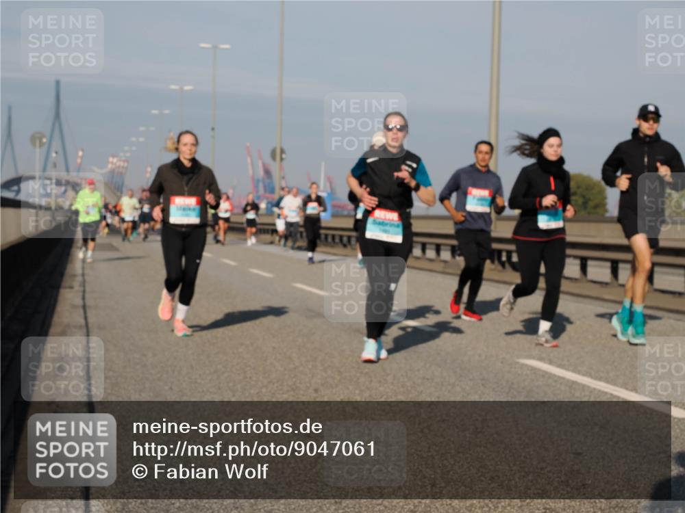 03.10.2025 - Köhlbrandbrückenlauf Fabian Wolf http://msf.ph/oto/9047061 03.10.2025 09:59:03 Position 3  meine-sportfotos.de