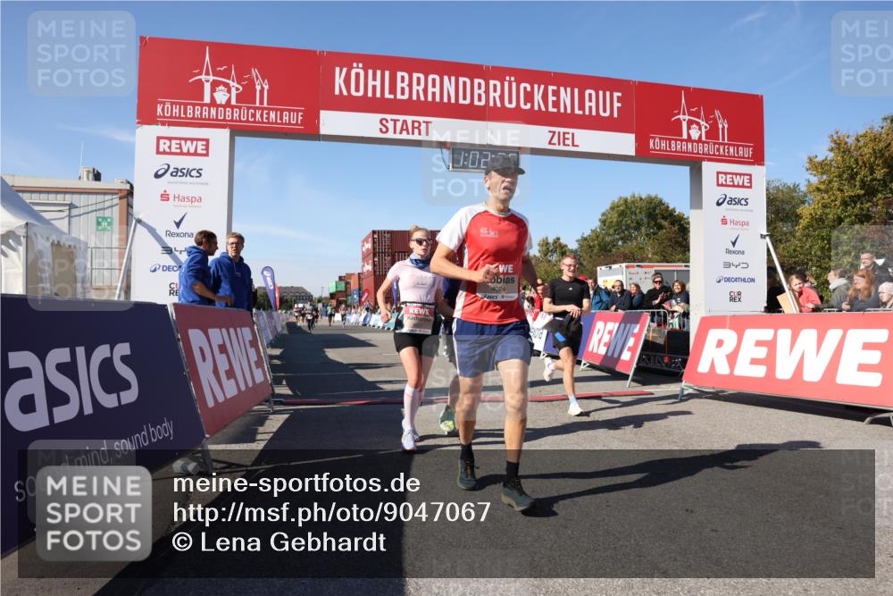 03.10.2025 - Köhlbrandbrückenlauf Lena Gebhardt http://msf.ph/oto/9047067 03.10.2025 13:02:36 Ziel 4024, 4187, 4271, 4380, 4783, 5080, 5726, 5784, 6320, 6321, 6479, 6783 meine-sportfotos.de
