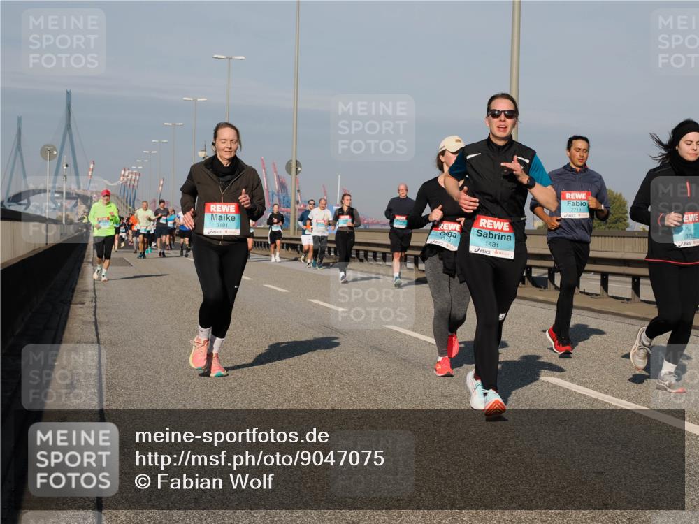 03.10.2025 - Köhlbrandbrückenlauf Fabian Wolf http://msf.ph/oto/9047075 03.10.2025 09:59:04 Position 3 3191, 1481, 179, 2719, 3792 meine-sportfotos.de