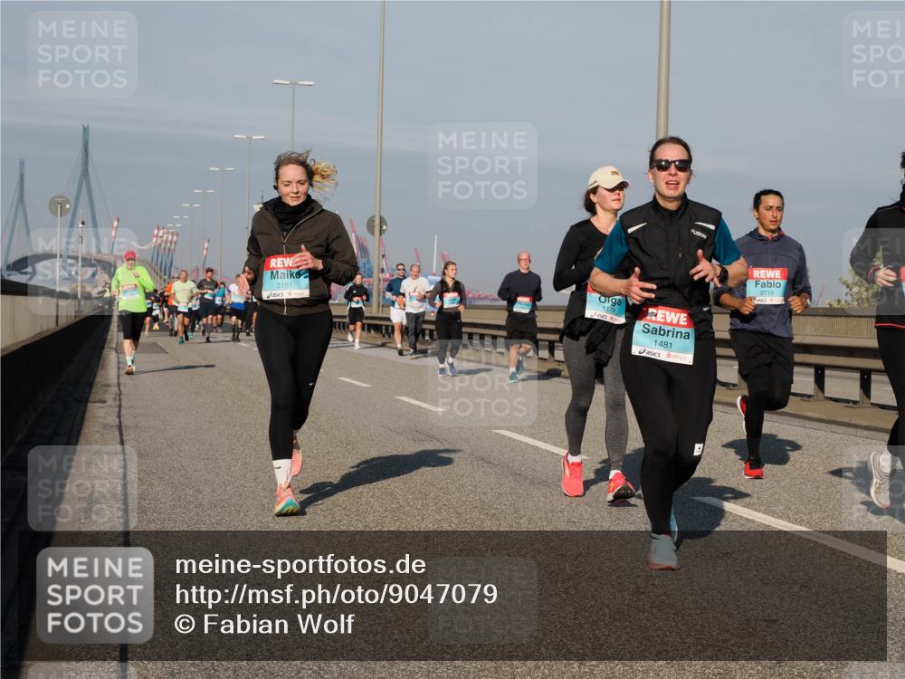 03.10.2025 - Köhlbrandbrückenlauf Fabian Wolf http://msf.ph/oto/9047079 03.10.2025 09:59:04 Position 3 3191, 1179, 1481, 2719 meine-sportfotos.de