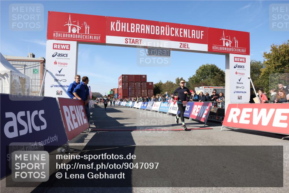 03.10.2025 - Köhlbrandbrückenlauf Lena Gebhardt http://msf.ph/oto/9047097 03.10.2025 13:02:38 Ziel 4024, 4187, 4380, 4579, 5080, 5726, 5784, 6255, 6320, 6321, 6479, 6783 meine-sportfotos.de