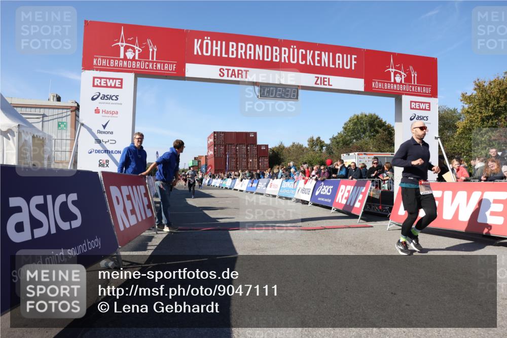 03.10.2025 - Köhlbrandbrückenlauf Lena Gebhardt http://msf.ph/oto/9047111 03.10.2025 13:02:39 Ziel 4024, 4187, 4380, 4579, 5726, 6255, 6320, 6321, 6479, 6739, 6783 meine-sportfotos.de