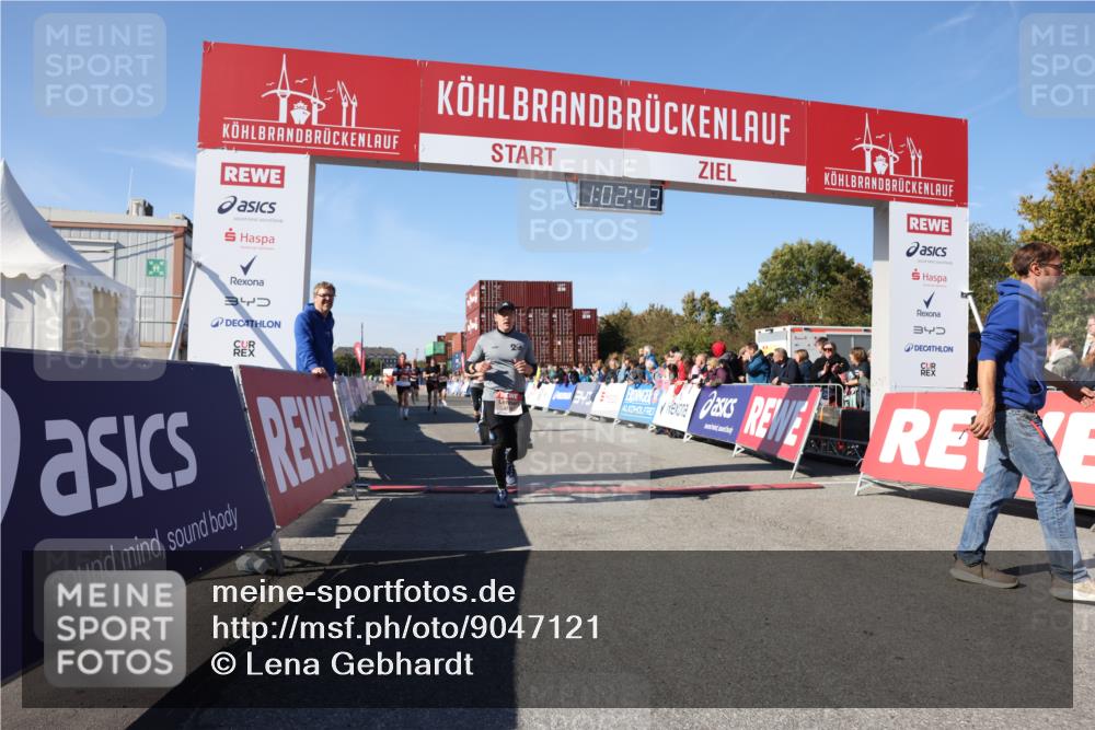 03.10.2025 - Köhlbrandbrückenlauf Lena Gebhardt http://msf.ph/oto/9047121 03.10.2025 13:02:42 Ziel 4024, 4116, 4579, 5245, 5726, 5793, 5810, 6255, 6320, 6321, 6479, 6739, 6783 meine-sportfotos.de
