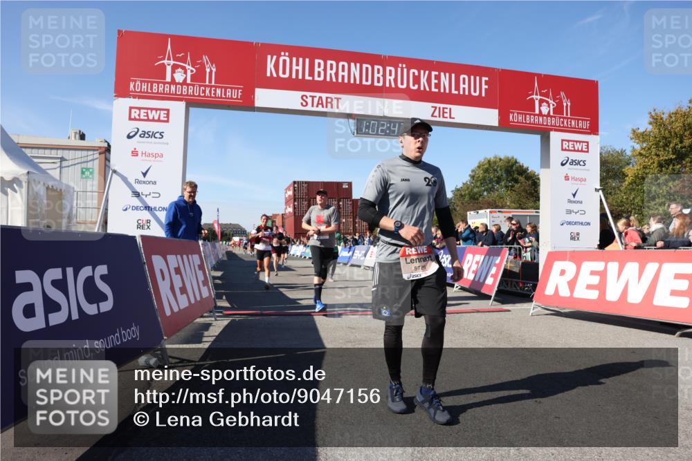 03.10.2025 - Köhlbrandbrückenlauf Lena Gebhardt http://msf.ph/oto/9047156 03.10.2025 13:02:44 Ziel 4024, 4116, 4579, 5245, 5726, 5793, 5810, 6175, 6255, 6320, 6321, 6447, 6479, 6739, 6783 meine-sportfotos.de