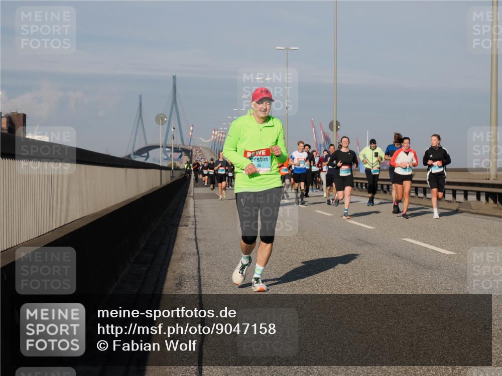 03.10.2025 - Köhlbrandbrückenlauf Fabian Wolf http://msf.ph/oto/9047158 03.10.2025 09:59:12 Position 3 736 meine-sportfotos.de