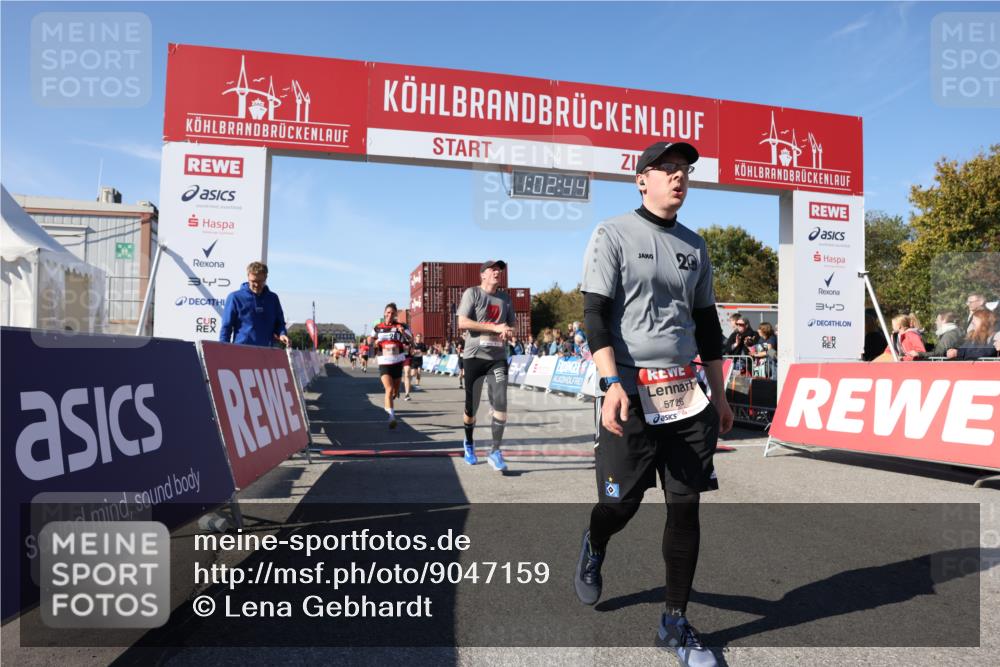 03.10.2025 - Köhlbrandbrückenlauf Lena Gebhardt http://msf.ph/oto/9047159 03.10.2025 13:02:44 Ziel 4024, 4116, 4579, 5245, 5726, 5793, 5810, 6175, 6255, 6320, 6321, 6447, 6479, 6739, 6783 meine-sportfotos.de