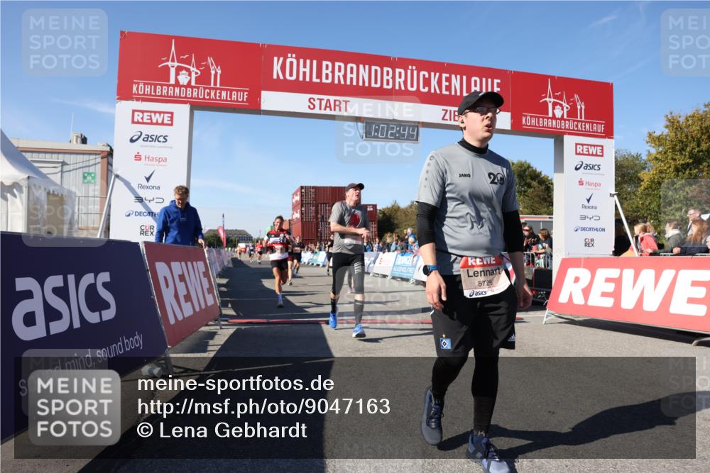 03.10.2025 - Köhlbrandbrückenlauf Lena Gebhardt http://msf.ph/oto/9047163 03.10.2025 13:02:44 Ziel 4024, 4116, 4579, 5245, 5726, 5793, 5810, 6175, 6255, 6320, 6321, 6447, 6479, 6739, 6783 meine-sportfotos.de