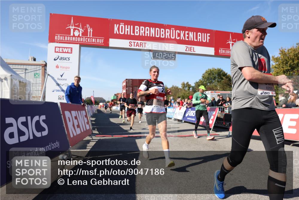 03.10.2025 - Köhlbrandbrückenlauf Lena Gebhardt http://msf.ph/oto/9047186 03.10.2025 13:02:46 Ziel 4116, 4579, 5245, 5726, 5793, 5810, 6175, 6255, 6447, 6739, 6783 meine-sportfotos.de