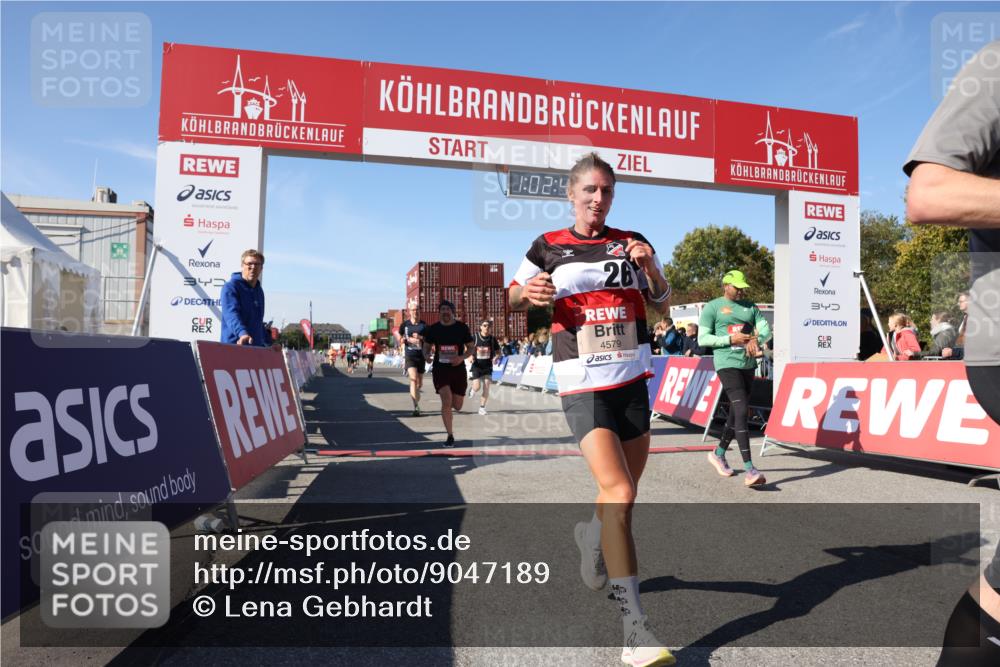 03.10.2025 - Köhlbrandbrückenlauf Lena Gebhardt http://msf.ph/oto/9047189 03.10.2025 13:02:46 Ziel 4116, 4579, 5245, 5726, 5793, 5810, 6175, 6255, 6447, 6739, 6783 meine-sportfotos.de