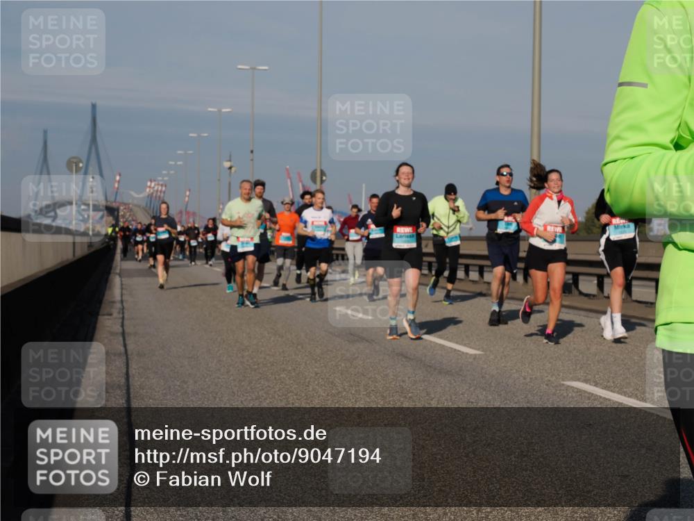 03.10.2025 - Köhlbrandbrückenlauf Fabian Wolf http://msf.ph/oto/9047194 03.10.2025 09:59:14 Position 3  meine-sportfotos.de