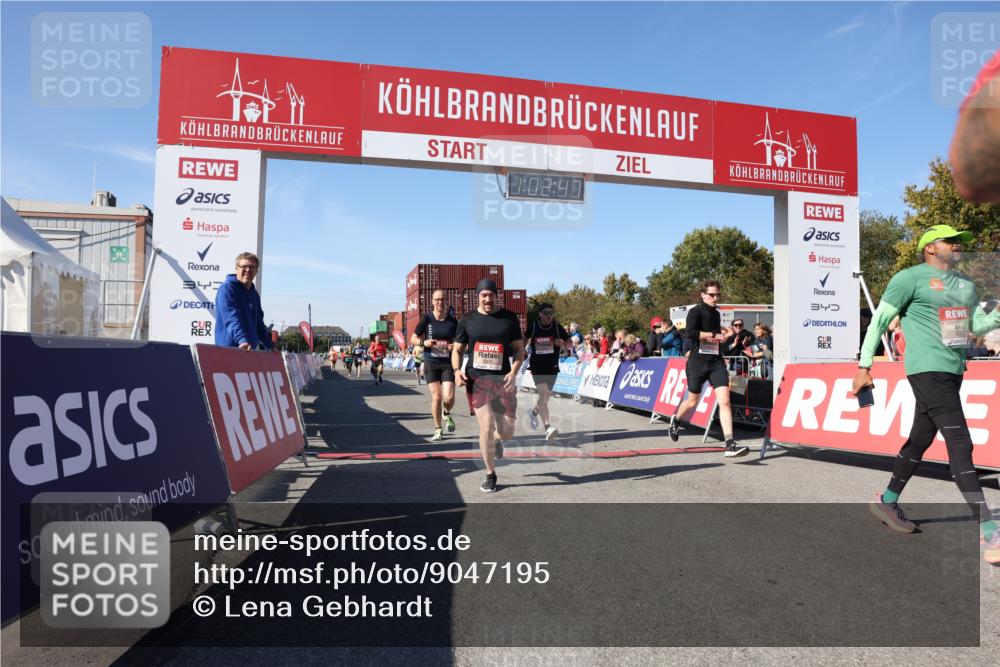 03.10.2025 - Köhlbrandbrückenlauf Lena Gebhardt http://msf.ph/oto/9047195 03.10.2025 13:02:47 Ziel 4116, 4579, 4619, 5245, 5726, 5793, 5810, 6175, 6255, 6447, 6739, 6783 meine-sportfotos.de