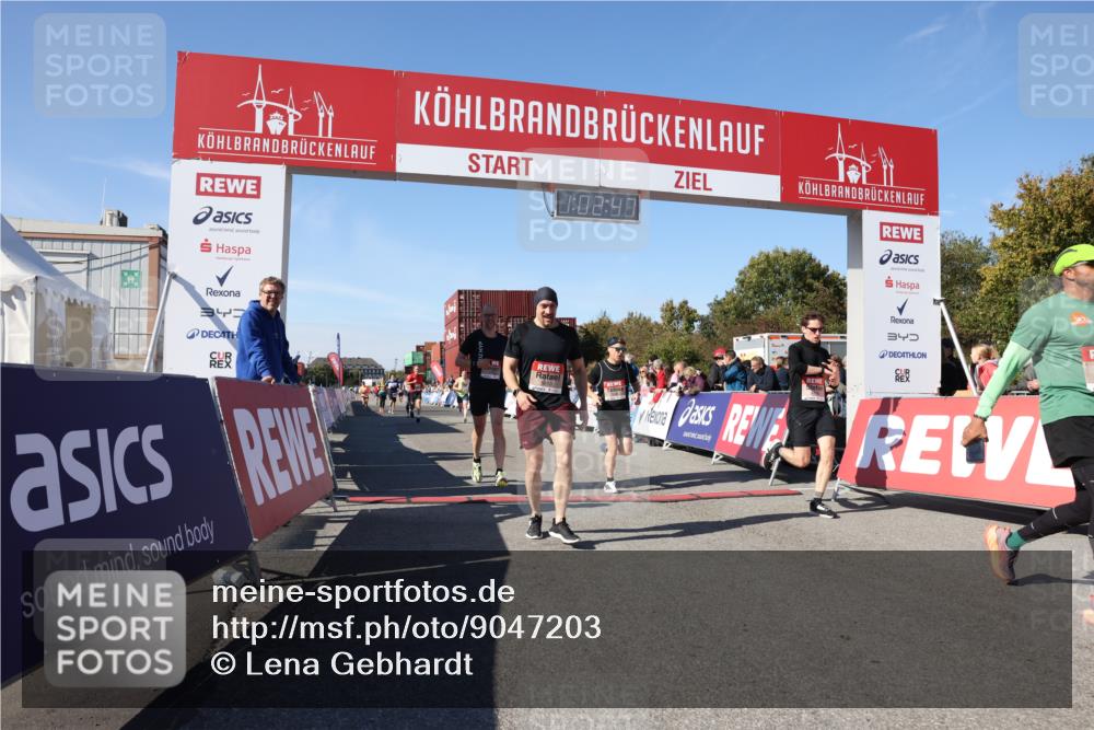03.10.2025 - Köhlbrandbrückenlauf Lena Gebhardt http://msf.ph/oto/9047203 03.10.2025 13:02:47 Ziel 4116, 4579, 4619, 5245, 5726, 5793, 5810, 6175, 6255, 6447, 6739, 6783 meine-sportfotos.de