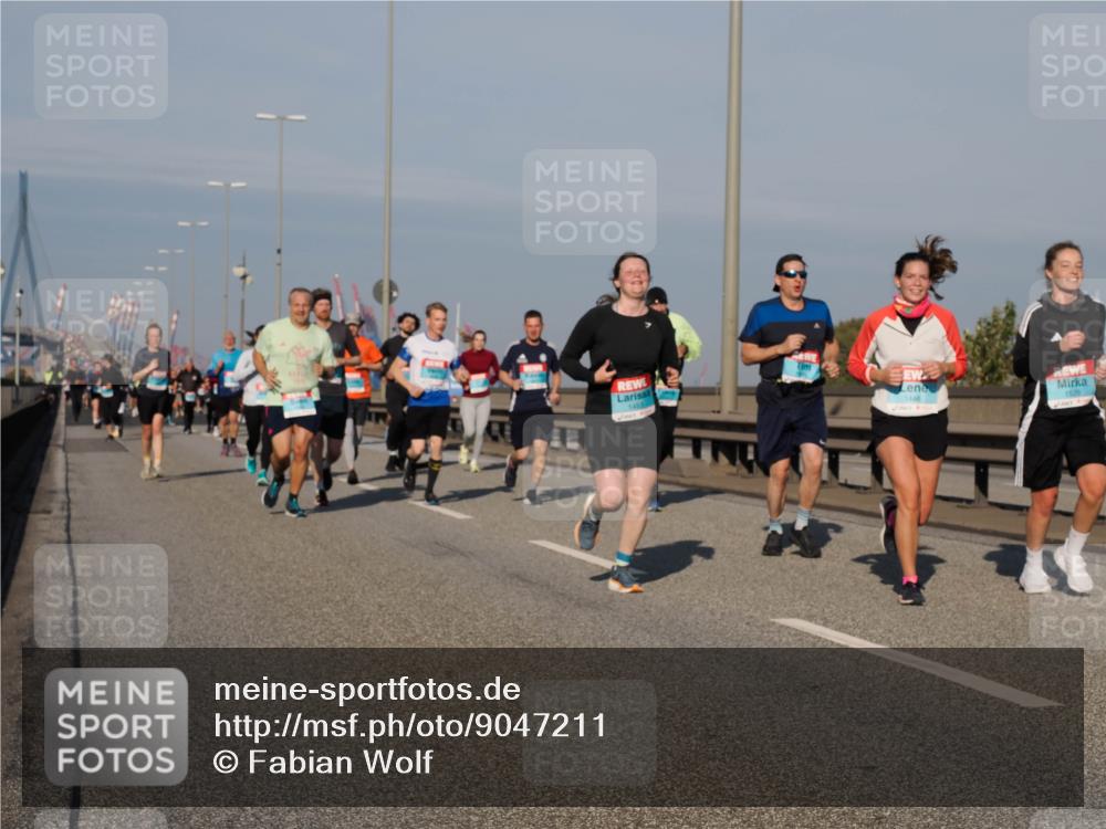 03.10.2025 - Köhlbrandbrückenlauf Fabian Wolf http://msf.ph/oto/9047211 03.10.2025 09:59:15 Position 3 1446, 1529 meine-sportfotos.de
