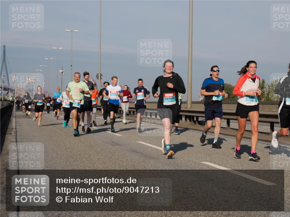 03.10.2025 - Köhlbrandbrückenlauf Fabian Wolf http://msf.ph/oto/9047213 03.10.2025 09:59:15 Position 3 1453, 1446 meine-sportfotos.de