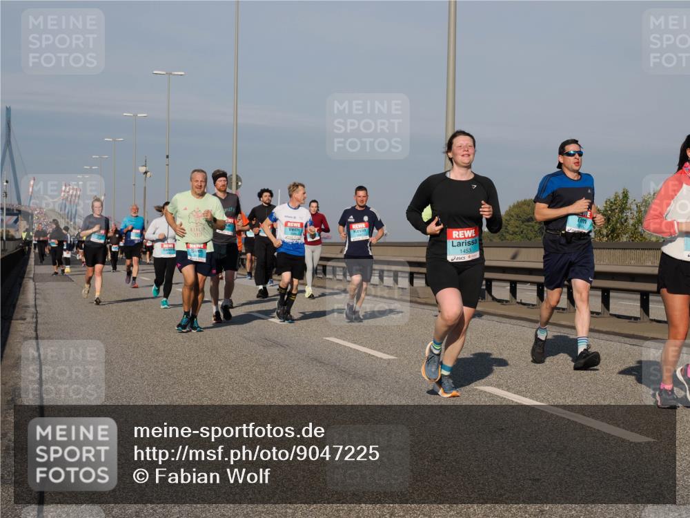 03.10.2025 - Köhlbrandbrückenlauf Fabian Wolf http://msf.ph/oto/9047225 03.10.2025 09:59:16 Position 3 4, 2015, 1453, 1655 meine-sportfotos.de