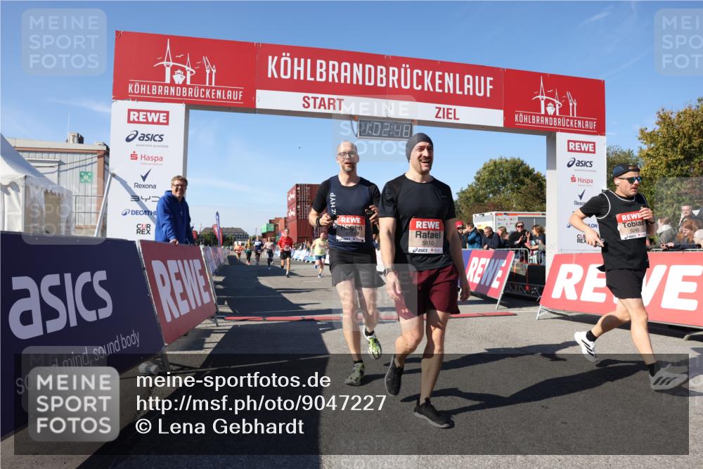 03.10.2025 - Köhlbrandbrückenlauf Lena Gebhardt http://msf.ph/oto/9047227 03.10.2025 13:02:49 Ziel 4116, 4279, 4579, 4619, 4747, 5245, 5726, 5793, 5810, 6175, 6255, 6447, 6739 meine-sportfotos.de
