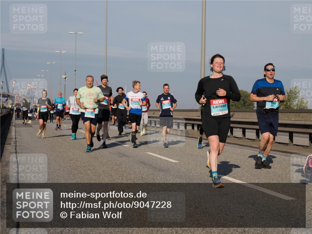 03.10.2025 - Köhlbrandbrückenlauf Fabian Wolf http://msf.ph/oto/9047228 03.10.2025 09:59:16 Position 3 2025, 3416, 1453, 1655 meine-sportfotos.de