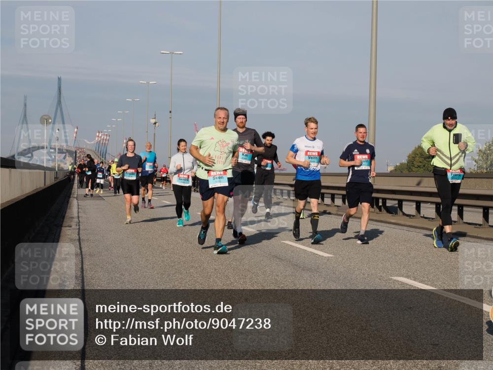 03.10.2025 - Köhlbrandbrückenlauf Fabian Wolf http://msf.ph/oto/9047238 03.10.2025 09:59:17 Position 3 3048 meine-sportfotos.de