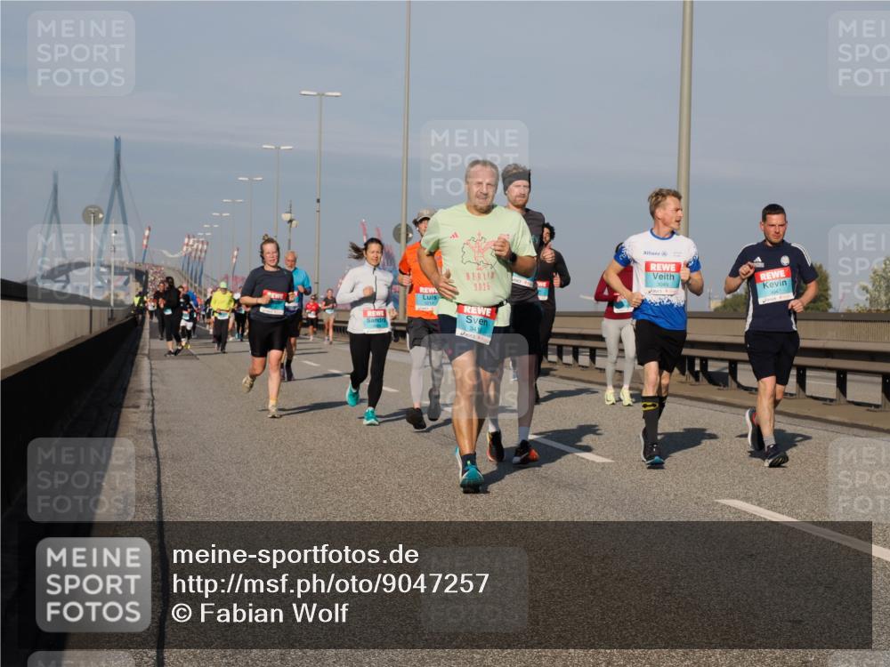 03.10.2025 - Köhlbrandbrückenlauf Fabian Wolf http://msf.ph/oto/9047257 03.10.2025 09:59:18 Position 3 2025, 341, 3049 meine-sportfotos.de