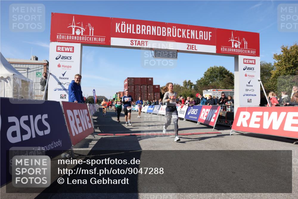 03.10.2025 - Köhlbrandbrückenlauf Lena Gebhardt http://msf.ph/oto/9047288 03.10.2025 13:02:54 Ziel 4095, 4116, 4137, 4203, 4279, 4579, 4619, 4747, 5245, 5793, 5810, 6175, 6447, 6739 meine-sportfotos.de