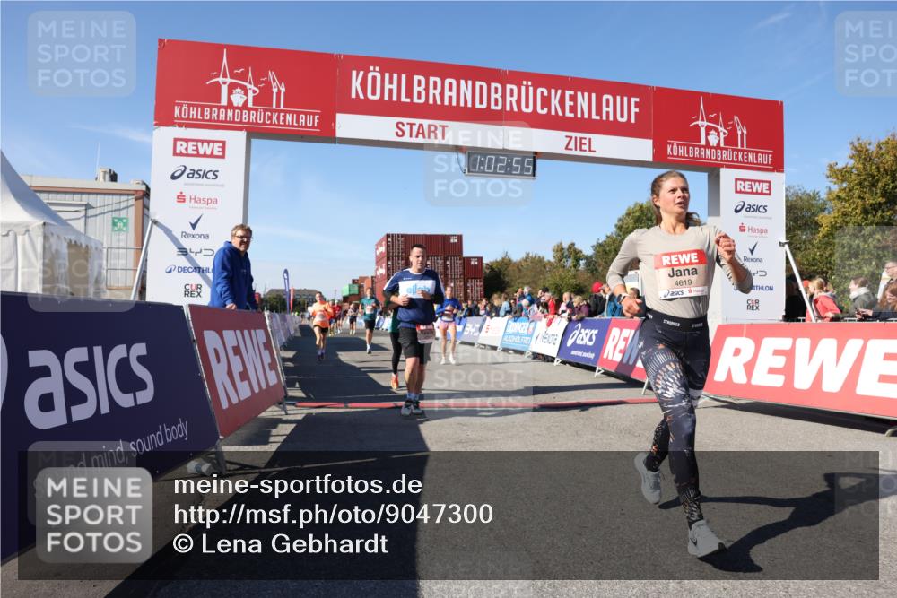 03.10.2025 - Köhlbrandbrückenlauf Lena Gebhardt http://msf.ph/oto/9047300 03.10.2025 13:02:55 Ziel 4095, 4116, 4137, 4203, 4279, 4294, 4619, 4747, 5245, 5793, 5810, 6175, 6447, 6739, 6770 meine-sportfotos.de