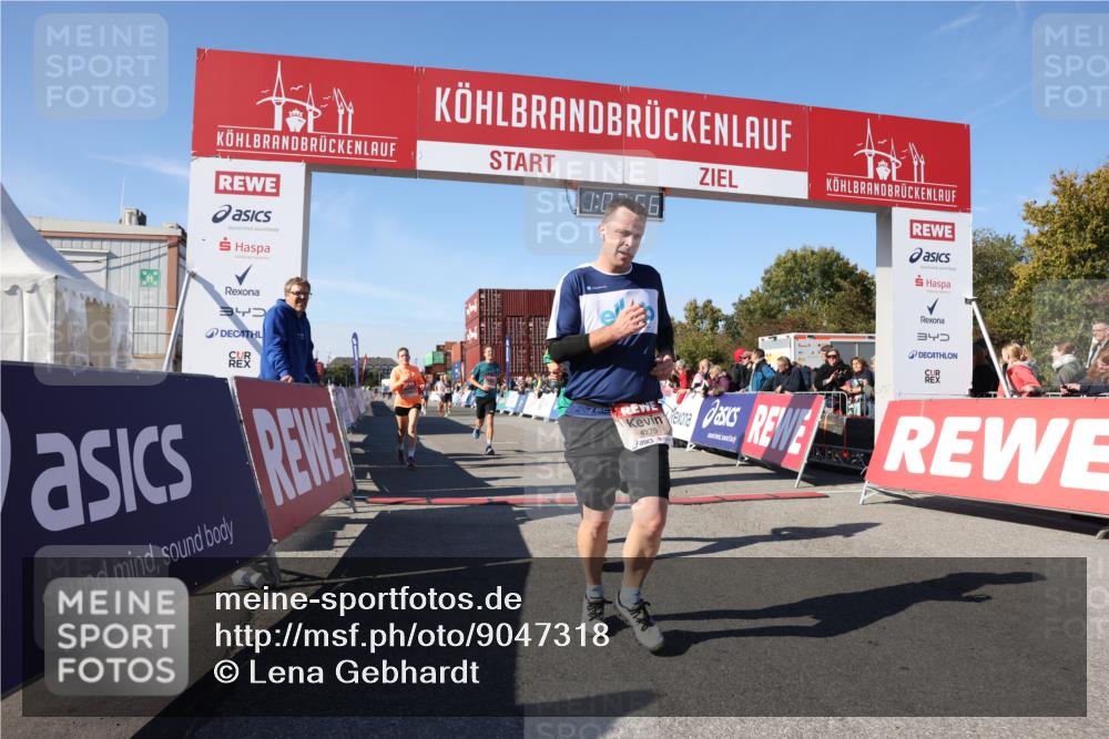03.10.2025 - Köhlbrandbrückenlauf Lena Gebhardt http://msf.ph/oto/9047318 03.10.2025 13:02:56 Ziel 4095, 4116, 4137, 4203, 4279, 4294, 4619, 4747, 5245, 5793, 5810, 6175, 6447, 6655, 6770 meine-sportfotos.de