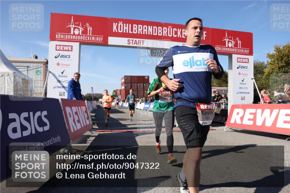 03.10.2025 - Köhlbrandbrückenlauf Lena Gebhardt http://msf.ph/oto/9047322 03.10.2025 13:02:56 Ziel 4095, 4116, 4137, 4203, 4279, 4294, 4619, 4747, 5245, 5793, 5810, 6175, 6447, 6655, 6770 meine-sportfotos.de