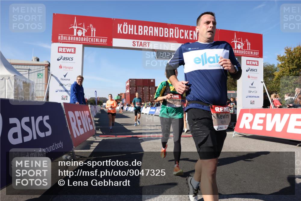 03.10.2025 - Köhlbrandbrückenlauf Lena Gebhardt http://msf.ph/oto/9047325 03.10.2025 13:02:57 Ziel 4095, 4137, 4203, 4279, 4294, 4619, 4747, 5245, 5793, 6175, 6447, 6655, 6770 meine-sportfotos.de