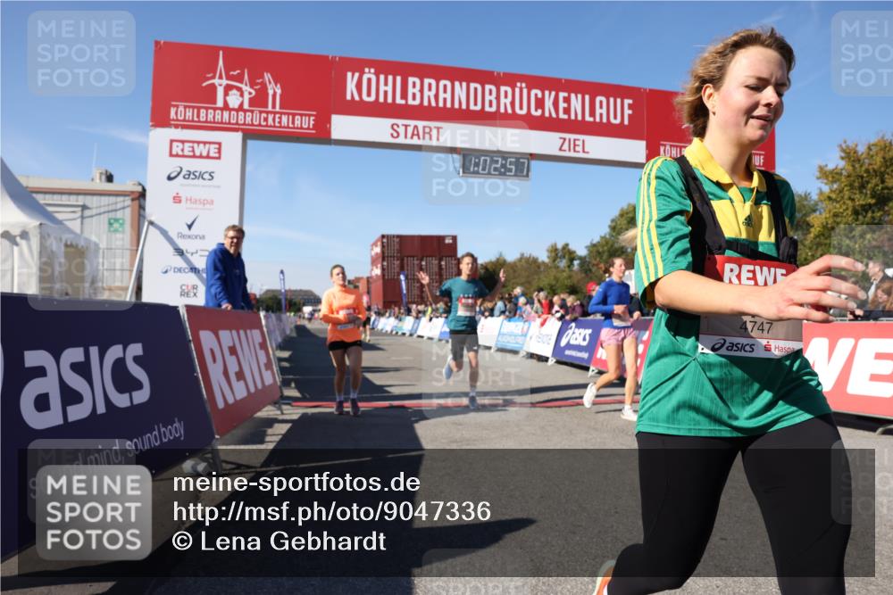 03.10.2025 - Köhlbrandbrückenlauf Lena Gebhardt http://msf.ph/oto/9047336 03.10.2025 13:02:57 Ziel 4095, 4137, 4203, 4279, 4294, 4619, 4747, 5245, 5793, 6175, 6447, 6655, 6770 meine-sportfotos.de