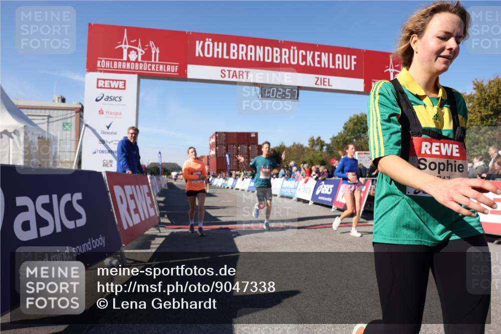 03.10.2025 - Köhlbrandbrückenlauf Lena Gebhardt http://msf.ph/oto/9047338 03.10.2025 13:02:58 Ziel 4095, 4137, 4203, 4279, 4294, 4619, 4747, 6175, 6447, 6655, 6770 meine-sportfotos.de