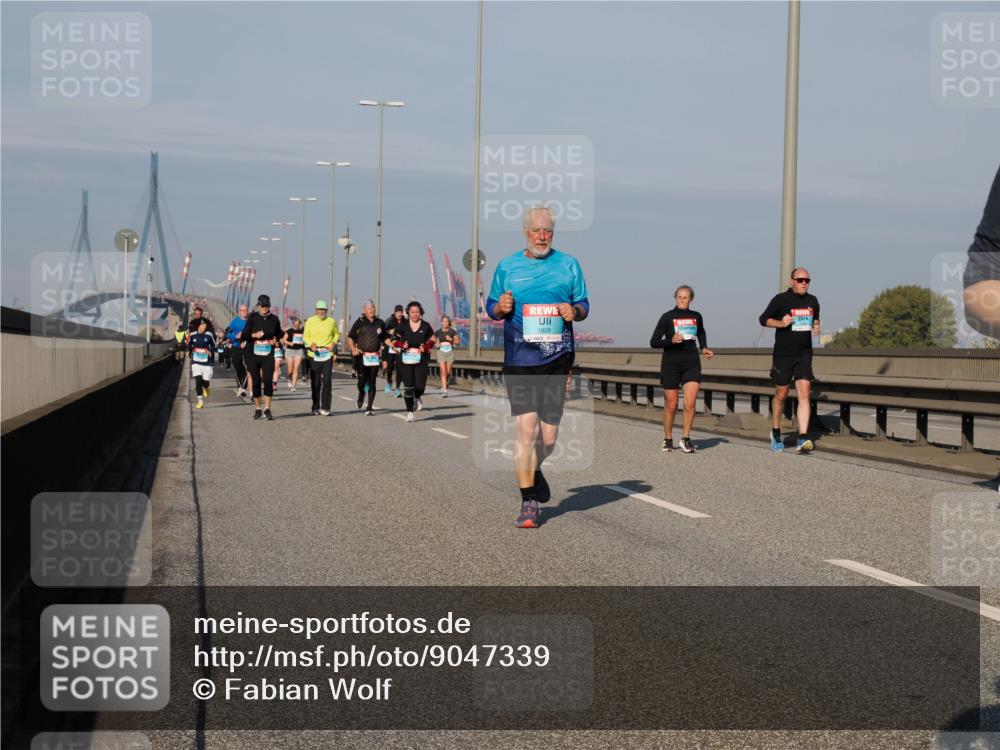 03.10.2025 - Köhlbrandbrückenlauf Fabian Wolf http://msf.ph/oto/9047339 03.10.2025 09:59:24 Position 3 1809 meine-sportfotos.de