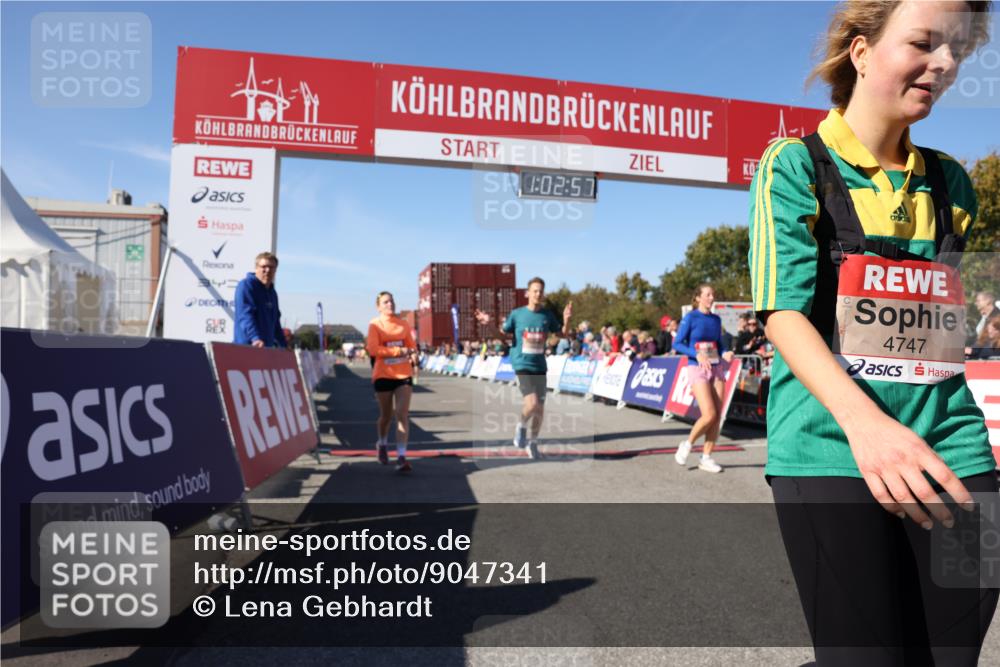 03.10.2025 - Köhlbrandbrückenlauf Lena Gebhardt http://msf.ph/oto/9047341 03.10.2025 13:02:58 Ziel 4095, 4137, 4203, 4279, 4294, 4619, 4747, 6175, 6447, 6655, 6770 meine-sportfotos.de