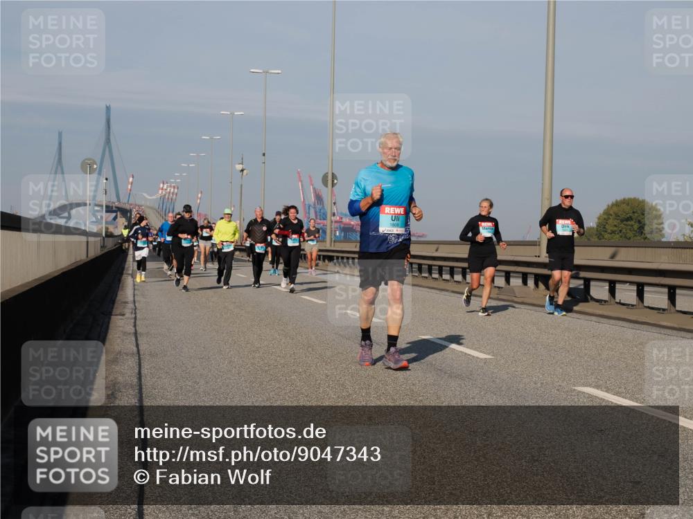 03.10.2025 - Köhlbrandbrückenlauf Fabian Wolf http://msf.ph/oto/9047343 03.10.2025 09:59:24 Position 3 1809 meine-sportfotos.de