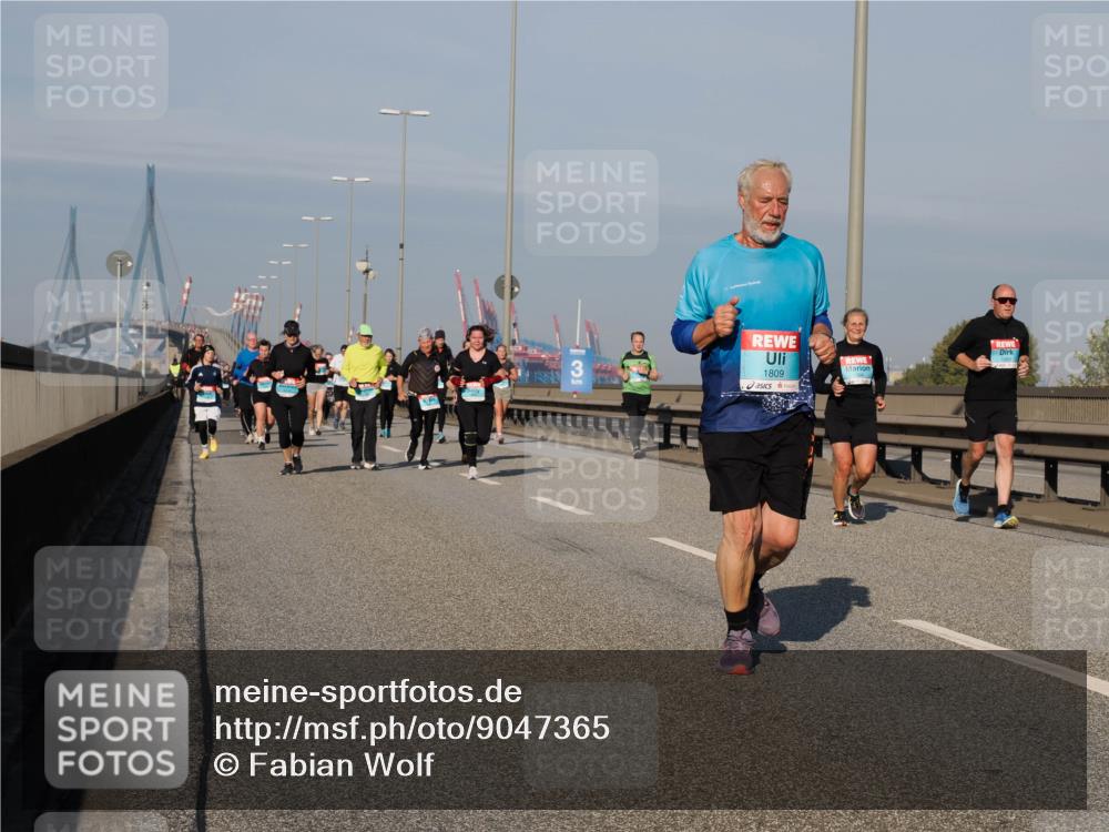 03.10.2025 - Köhlbrandbrückenlauf Fabian Wolf http://msf.ph/oto/9047365 03.10.2025 09:59:25 Position 3 4143, 1809, 304 meine-sportfotos.de