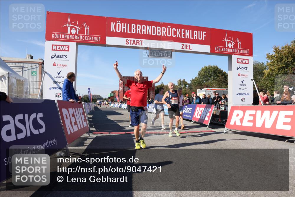 03.10.2025 - Köhlbrandbrückenlauf Lena Gebhardt http://msf.ph/oto/9047421 03.10.2025 13:03:03 Ziel 4095, 4137, 4203, 4279, 4294, 4619, 4747, 6655, 6770 meine-sportfotos.de