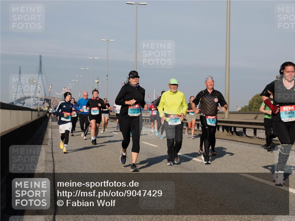 03.10.2025 - Köhlbrandbrückenlauf Fabian Wolf http://msf.ph/oto/9047429 03.10.2025 09:59:31 Position 3 3175, 1164, 1807 meine-sportfotos.de