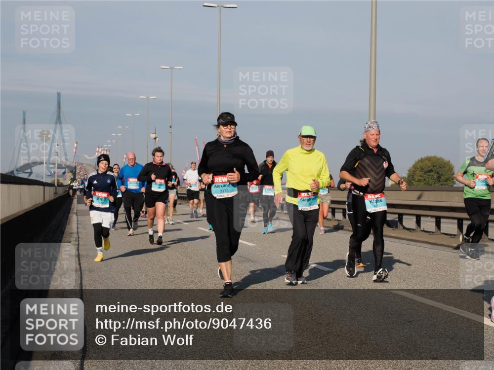 03.10.2025 - Köhlbrandbrückenlauf Fabian Wolf http://msf.ph/oto/9047436 03.10.2025 09:59:32 Position 3 3175, 1164, 3017 meine-sportfotos.de
