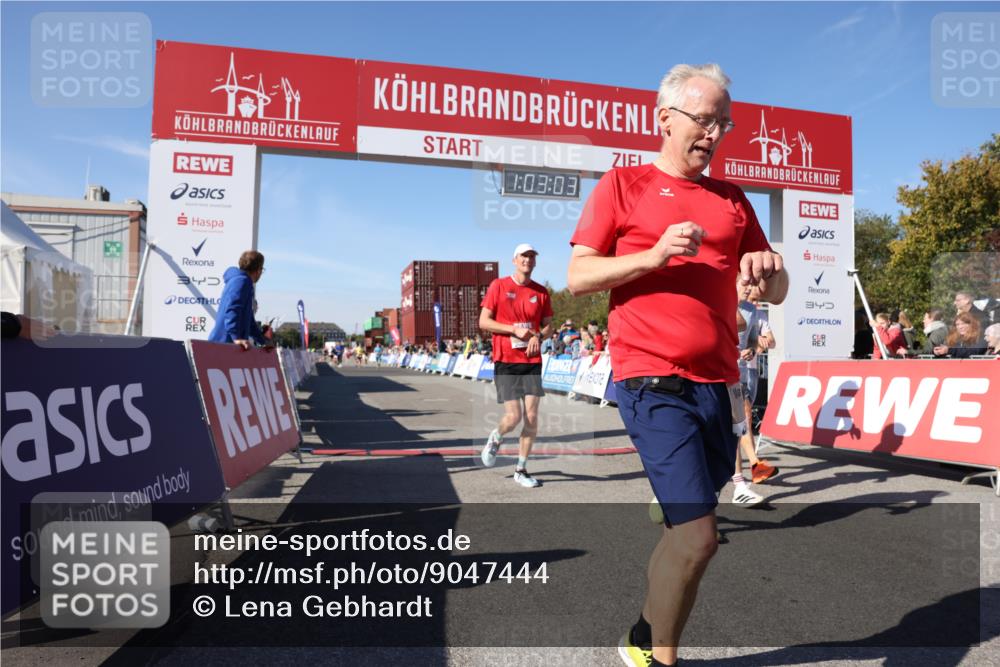 03.10.2025 - Köhlbrandbrückenlauf Lena Gebhardt http://msf.ph/oto/9047444 03.10.2025 13:03:04 Ziel 4095, 4137, 4203, 4279, 4294, 4747, 6655, 6770 meine-sportfotos.de