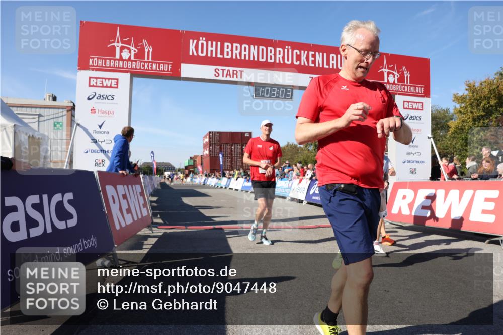 03.10.2025 - Köhlbrandbrückenlauf Lena Gebhardt http://msf.ph/oto/9047448 03.10.2025 13:03:04 Ziel 4095, 4137, 4203, 4279, 4294, 4747, 6655, 6770 meine-sportfotos.de