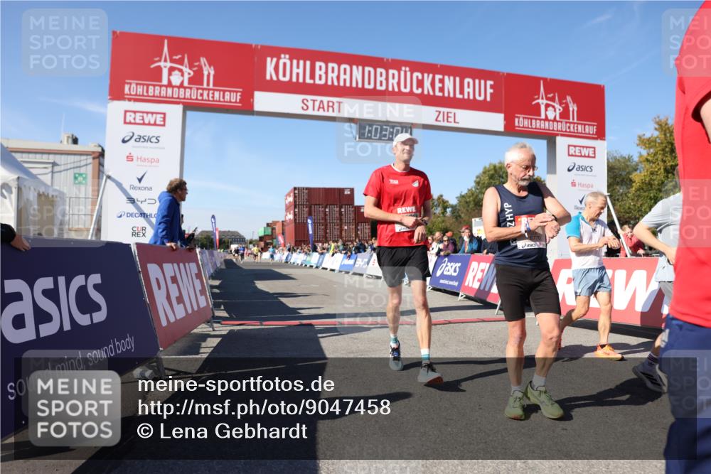 03.10.2025 - Köhlbrandbrückenlauf Lena Gebhardt http://msf.ph/oto/9047458 03.10.2025 13:03:04 Ziel 4095, 4137, 4203, 4279, 4294, 4747, 6655, 6770 meine-sportfotos.de
