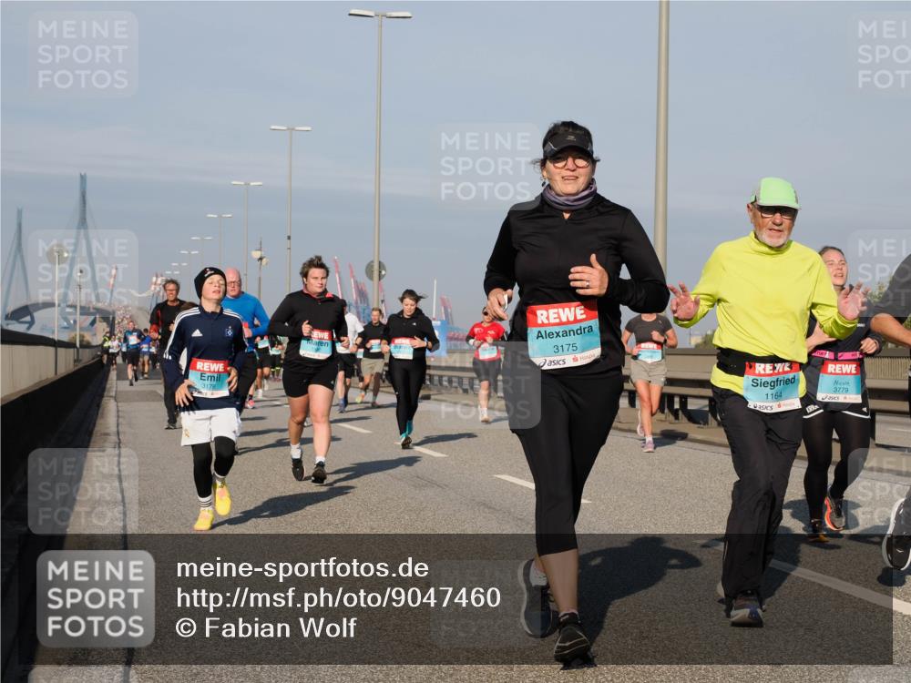 03.10.2025 - Köhlbrandbrückenlauf Fabian Wolf http://msf.ph/oto/9047460 03.10.2025 09:59:33 Position 3 3178, 3175, 1164, 3779 meine-sportfotos.de