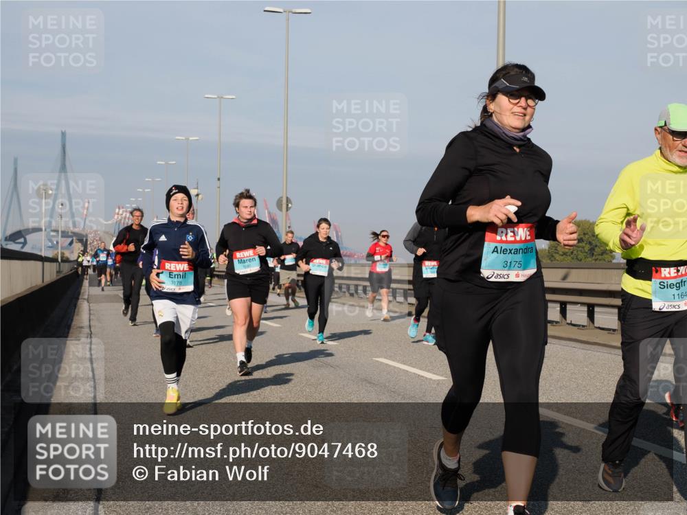 03.10.2025 - Köhlbrandbrückenlauf Fabian Wolf http://msf.ph/oto/9047468 03.10.2025 09:59:33 Position 3 3178, 3175, 1164 meine-sportfotos.de