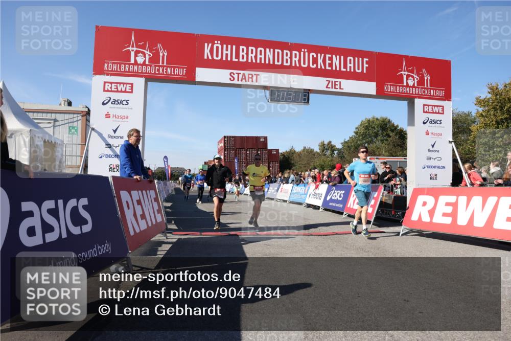 03.10.2025 - Köhlbrandbrückenlauf Lena Gebhardt http://msf.ph/oto/9047484 03.10.2025 13:03:14 Ziel 4085, 4208, 4268, 4856, 5048, 6279, 6612, 6722, 6784 meine-sportfotos.de