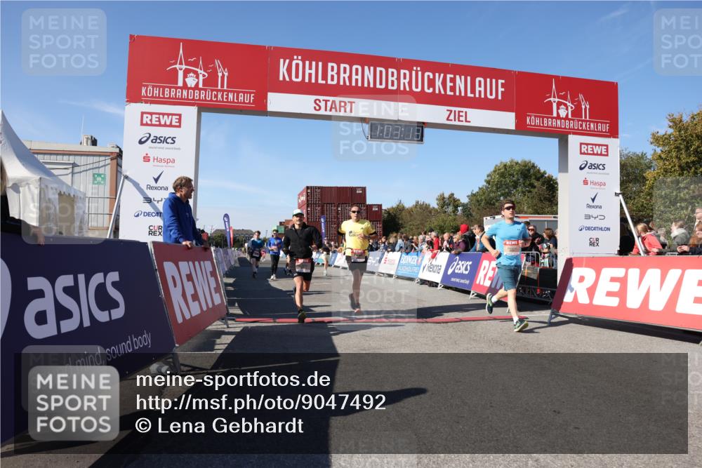 03.10.2025 - Köhlbrandbrückenlauf Lena Gebhardt http://msf.ph/oto/9047492 03.10.2025 13:03:14 Ziel 4085, 4208, 4268, 4856, 5048, 6279, 6612, 6722, 6784 meine-sportfotos.de