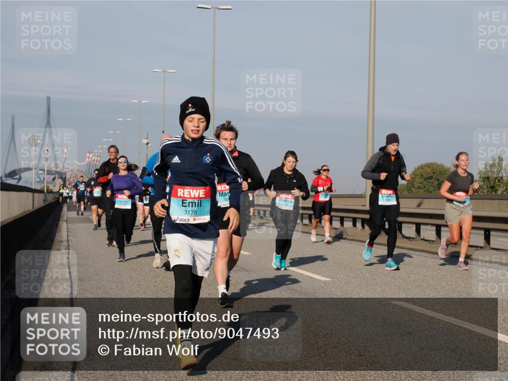 03.10.2025 - Köhlbrandbrückenlauf Fabian Wolf http://msf.ph/oto/9047493 03.10.2025 09:59:35 Position 3 3178, 15, 2118 meine-sportfotos.de