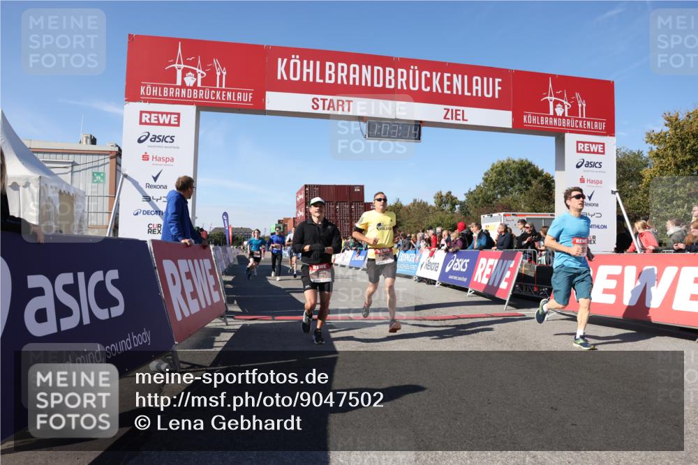 03.10.2025 - Köhlbrandbrückenlauf Lena Gebhardt http://msf.ph/oto/9047502 03.10.2025 13:03:14 Ziel 4085, 4208, 4268, 4856, 5048, 6279, 6612, 6722, 6784 meine-sportfotos.de