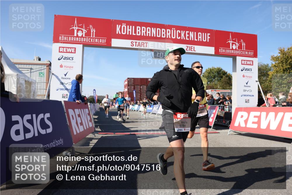 03.10.2025 - Köhlbrandbrückenlauf Lena Gebhardt http://msf.ph/oto/9047516 03.10.2025 13:03:15 Ziel 4085, 4208, 4268, 4856, 5048, 5063, 6279, 6612, 6722, 6784 meine-sportfotos.de