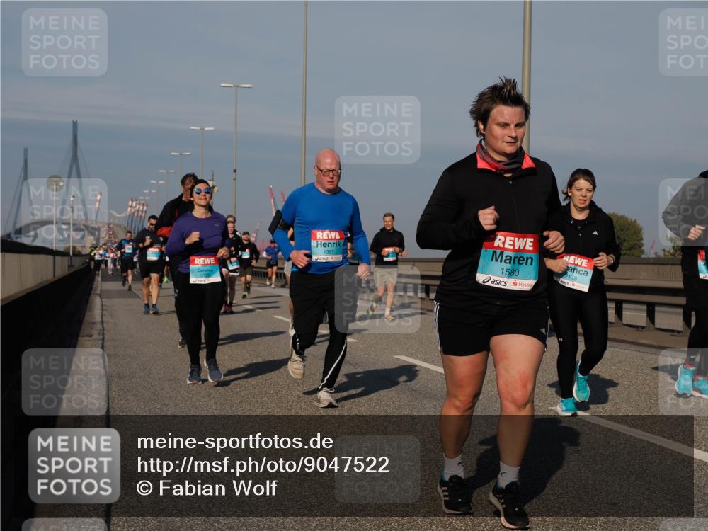 03.10.2025 - Köhlbrandbrückenlauf Fabian Wolf http://msf.ph/oto/9047522 03.10.2025 09:59:36 Position 3 3726, 1322, 1580, 2118 meine-sportfotos.de