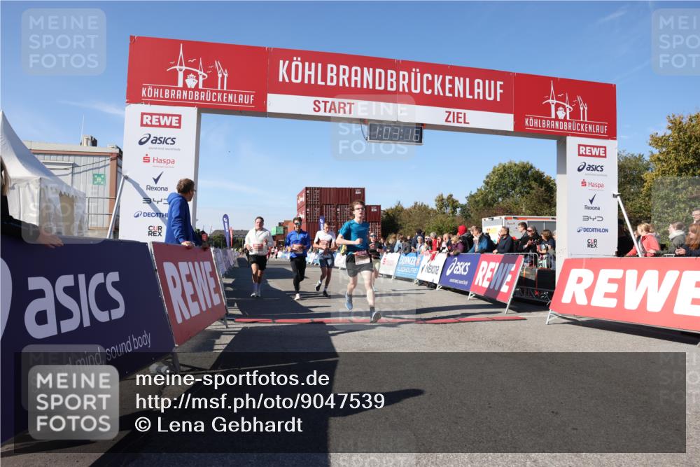 03.10.2025 - Köhlbrandbrückenlauf Lena Gebhardt http://msf.ph/oto/9047539 03.10.2025 13:03:16 Ziel 4085, 4208, 4268, 4856, 5048, 5063, 6279, 6612, 6722, 6784 meine-sportfotos.de